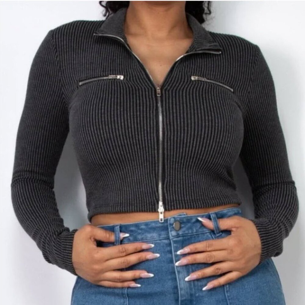 NWT Women's Boutique Brand Black/Gray 2-way Zip Top Size M